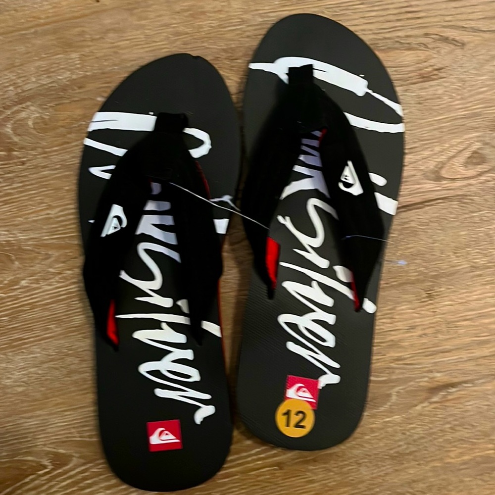 QUICKSILVER Men’s Size 12 Slippers/Sandals ⭐️NWOT⭐️